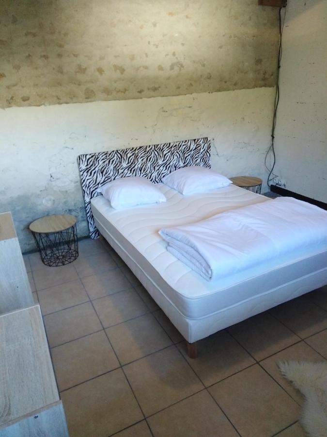 La Mini Ferme De Maelou Sermaises