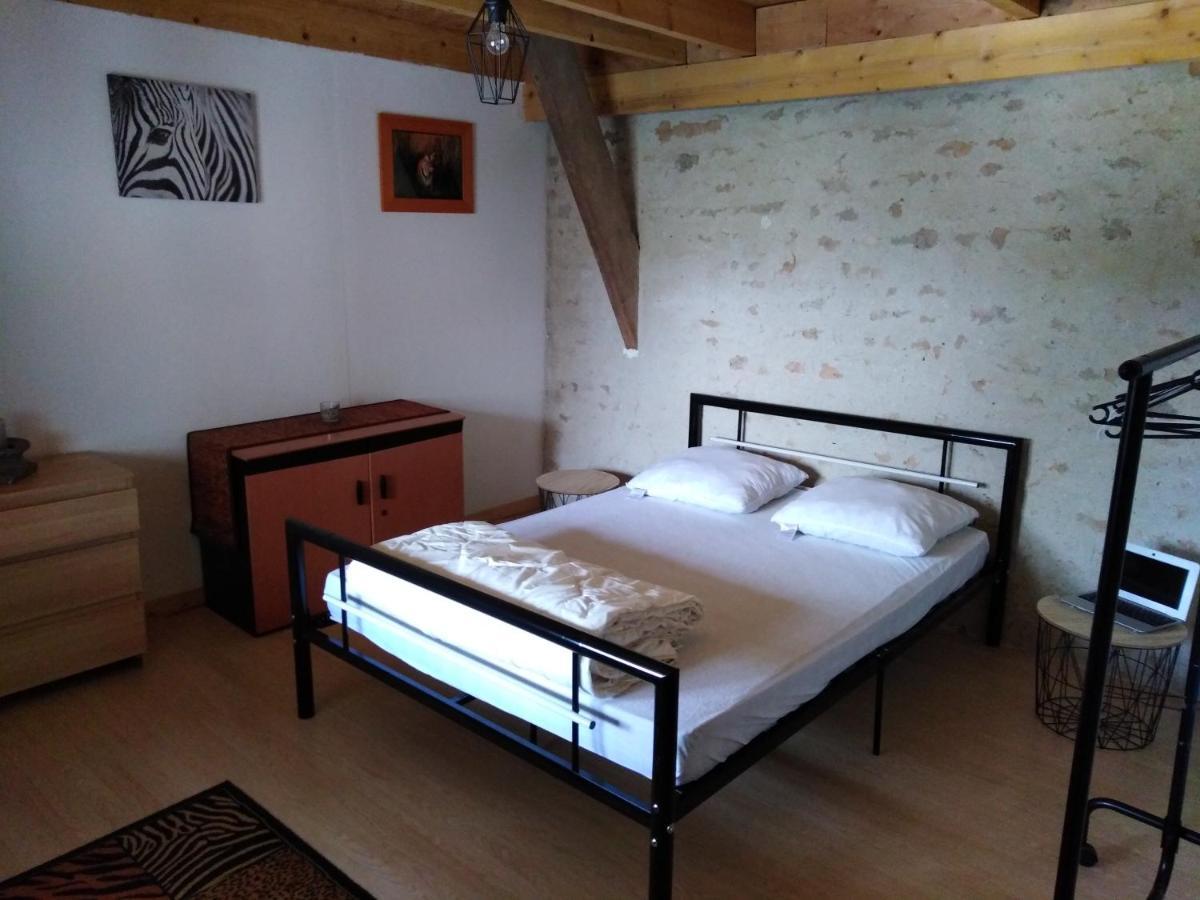 La Mini Ferme De Maelou * Sermaises